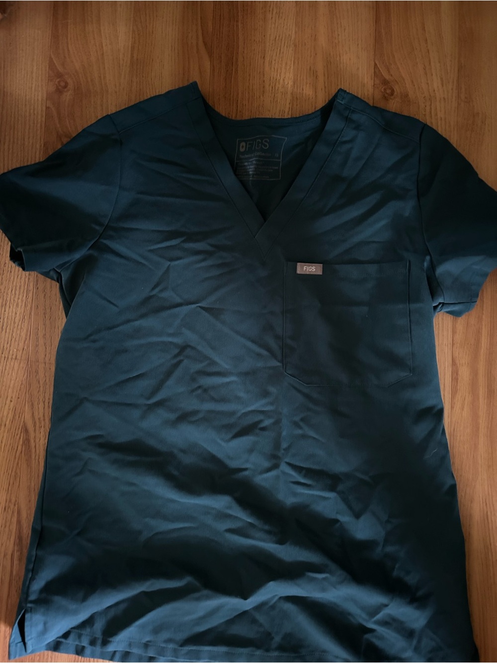 FIGS Men’s Dark Teal V-Neck Scrub Top